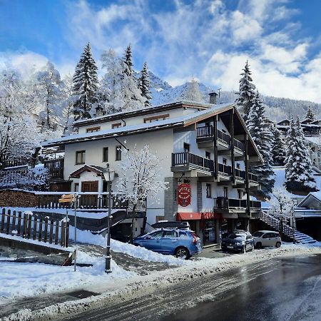 Hotel Meuble Meridiana Valtournenche Exterior foto